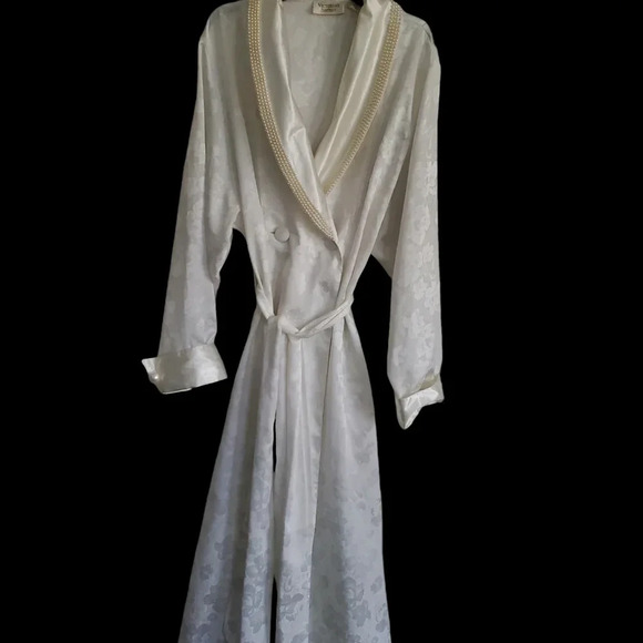 Victoria's Secret Vintage gold Label, floral sleepwear print maxi robe size  M/L - Picture 2 of 10